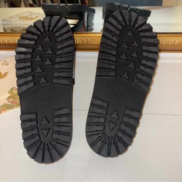 Mens Gucci Rubber Slide Sandal - Picture 9 of 16
